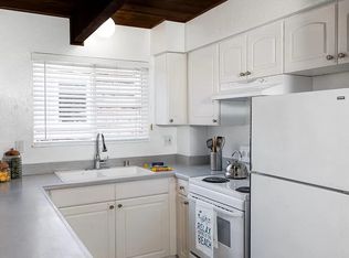 230 8th Ave #B, Santa Cruz, CA 95062