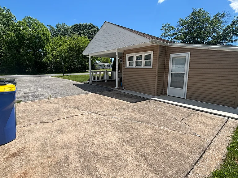 1620 Virginia Ave — Photo 16