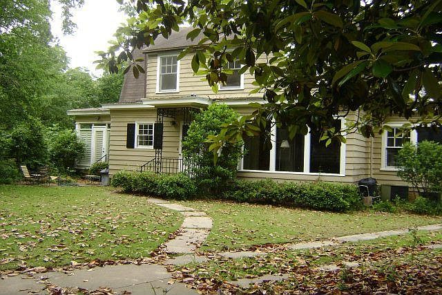 2nd image of 1319 Elmwood Dr