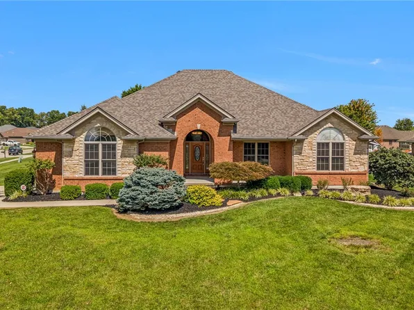 382 Sunset Dr, Carlisle, OH 45005