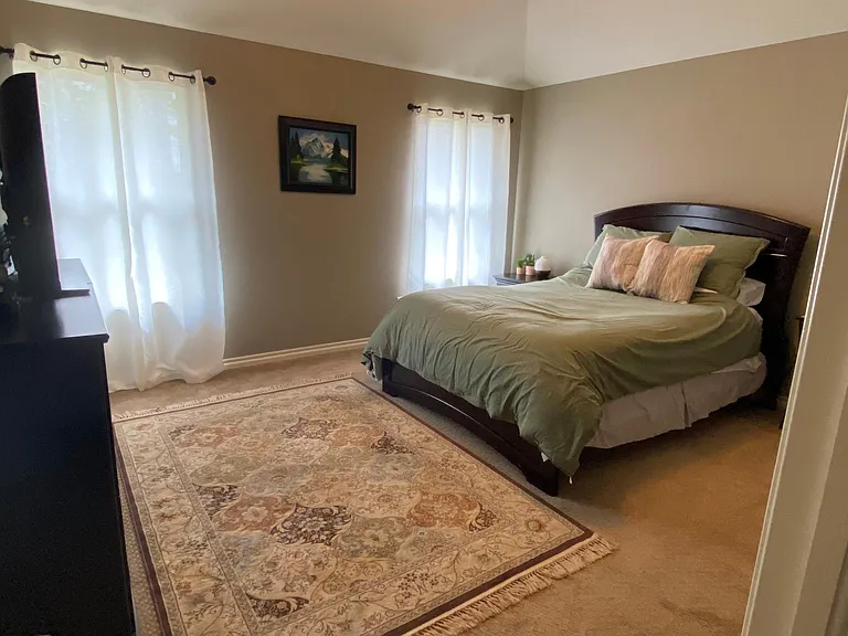 1909 Sunflower Cir — Photo 9
