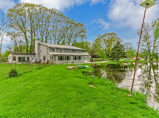 376 E Burdick Rd, Chesterton, IN 46304