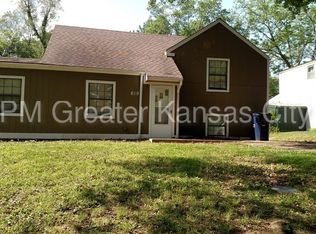 619 NE 44th St, Kansas City, MO 64116