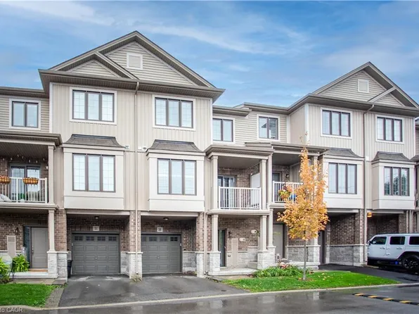 377 Glancaster Rd #30, Hamilton, ON L9G 0G4