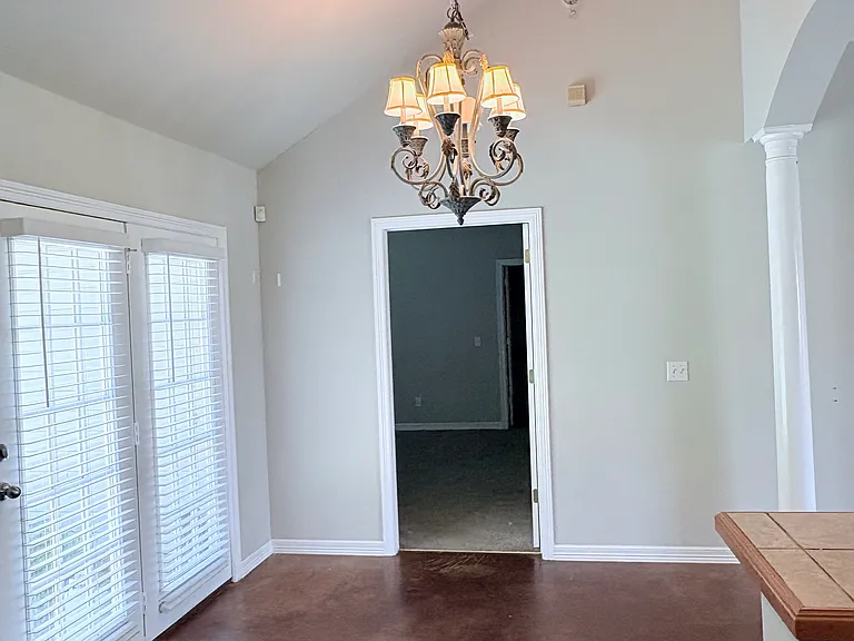 4375 E Holiday Dr — Photo 4
