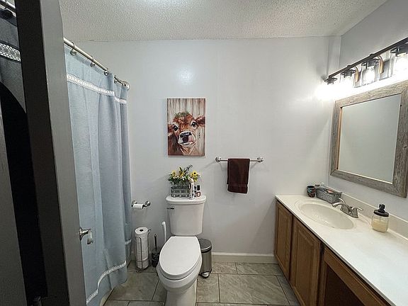 4th image of 43 Willow Ct