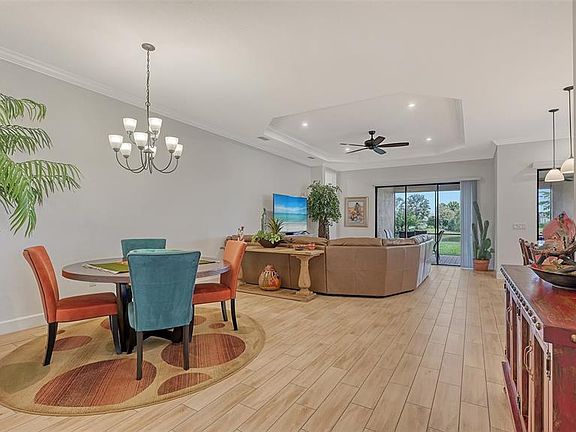 4th image of 4719 CASSIO COURT