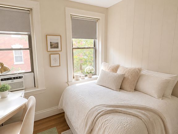 4th image of 71-73 Phillips St #2