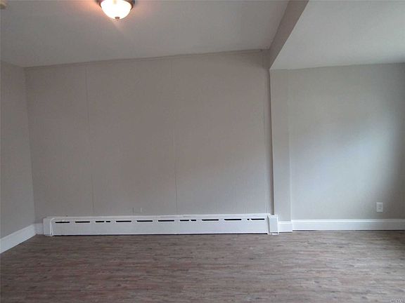 3rd image of 12 Austral Ave