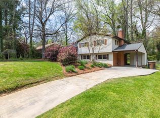 207 Green Valley Rd, Greensboro, NC 27403