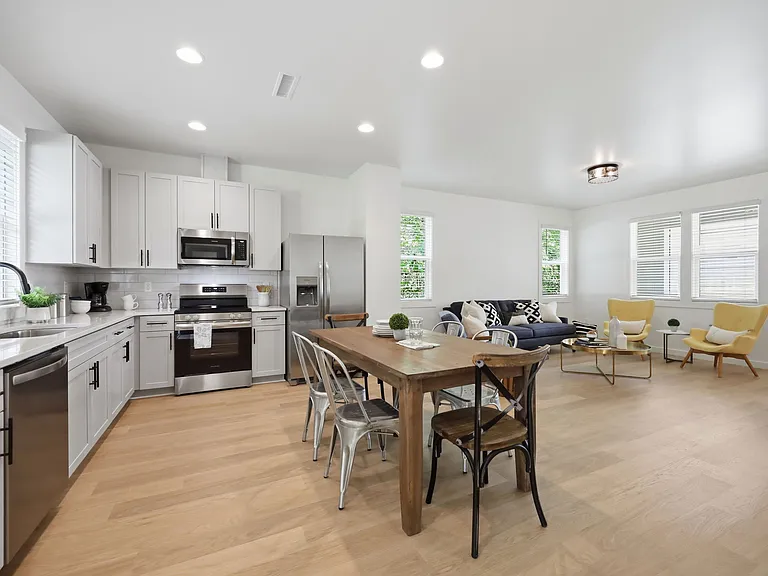 2813 Wilcox Pl — Photo 11