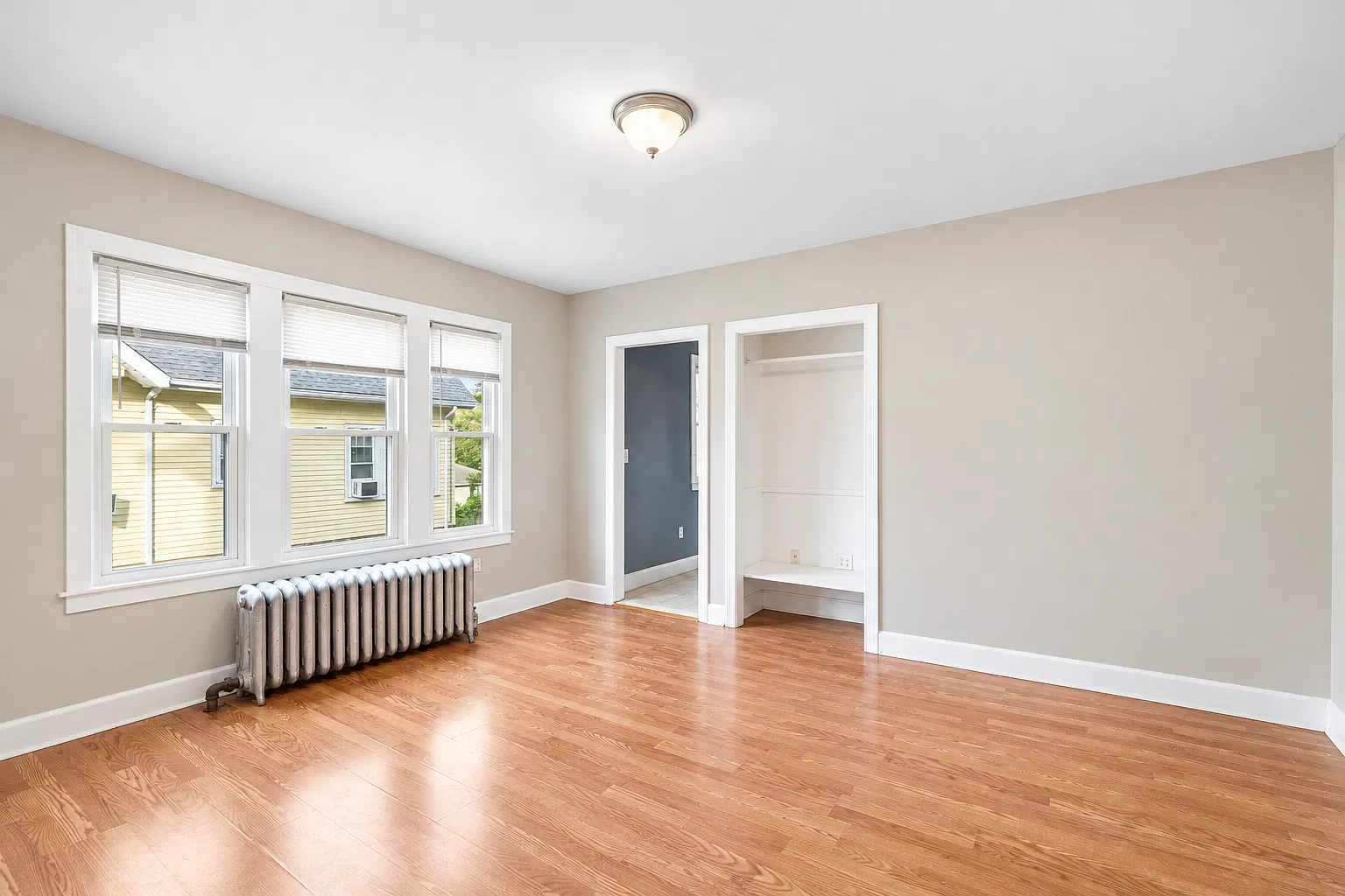 3 bed, 1250 sqft, $2,300 — Photo 1