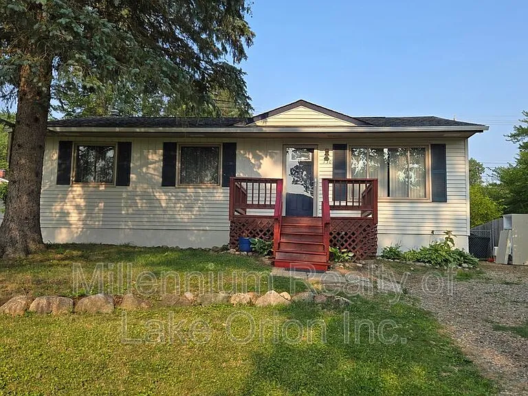 730 Harry Paul Dr — Photo 2