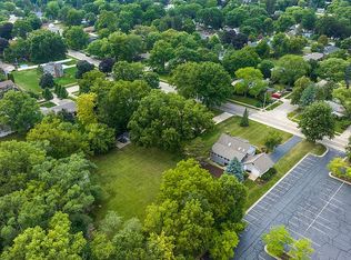 3303 Guilford Rd, Rockford, IL 61107