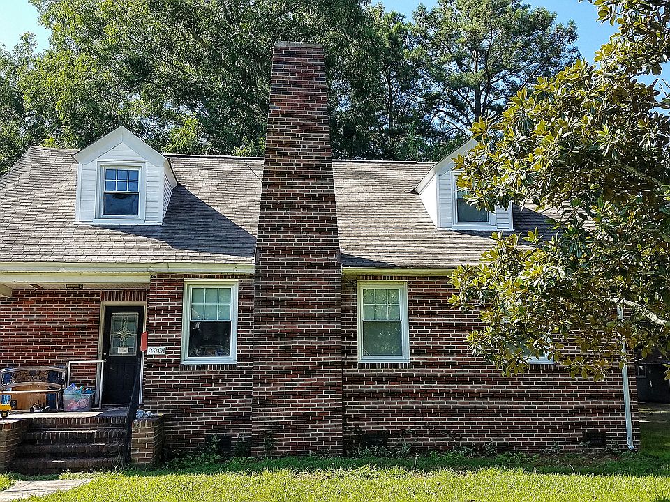1st image of 2201 Greenwood Dr