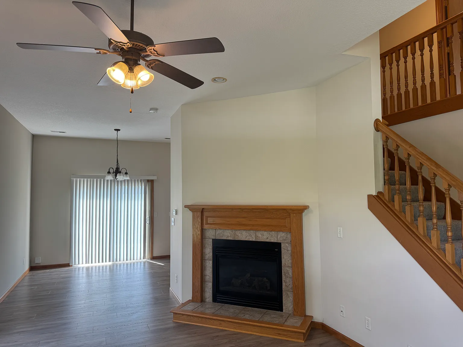 4 bed, 2.5 bath, 1745 sqft, $2,150 — Photo 3
