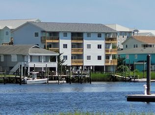 709 Canal Dr APT 1B, Carolina Beach, NC 28428
