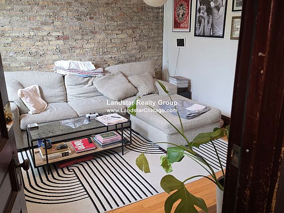2nd image of 2247 W Medill Ave APT 1F