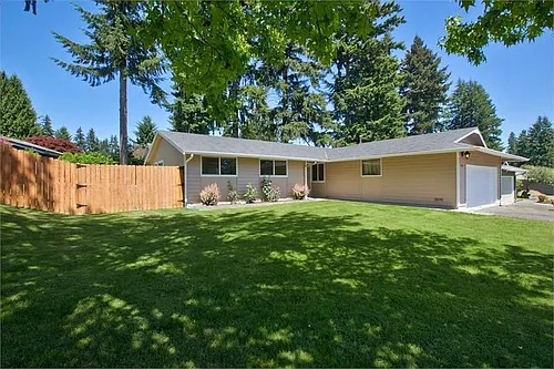 12004 NE 136th Pl Photo 1