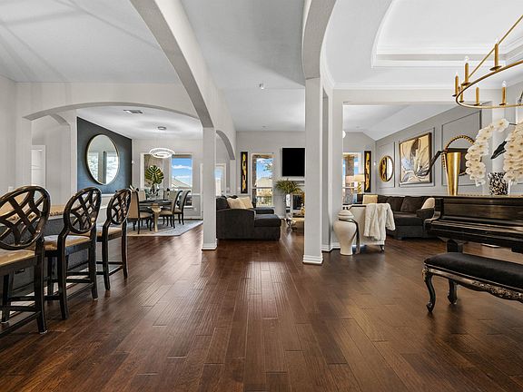 2nd image of 381 Betony Loop