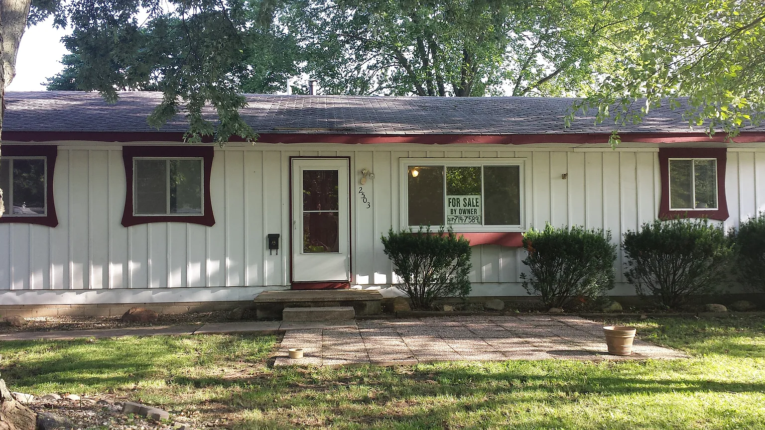 2503 E Illinois St photo 1