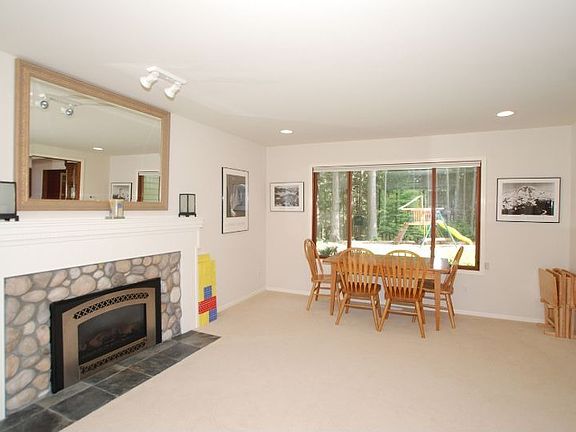5th image of 18223 NE 205th St
