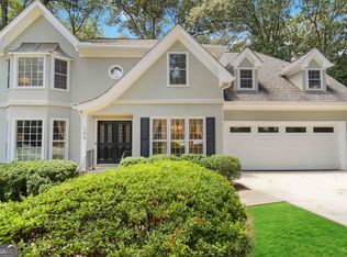 799 Valbrook Ct SW, Lilburn, GA 30047