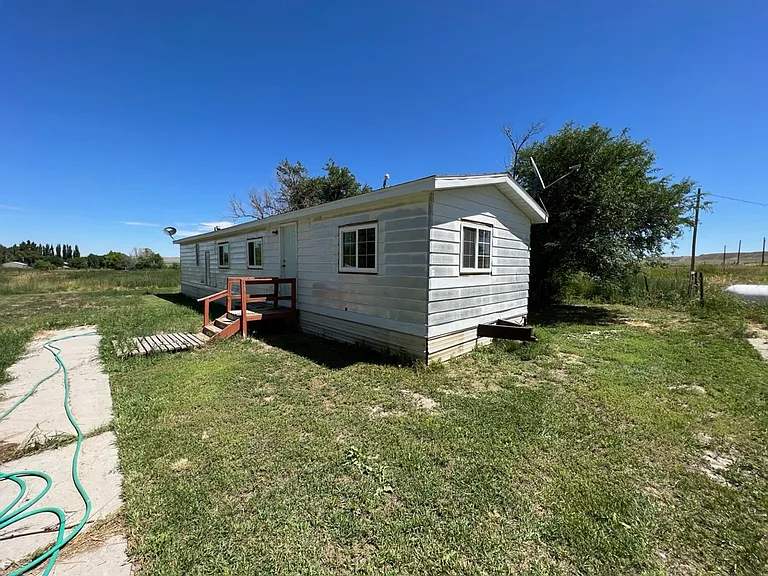 6 Reeves Rd — Photo 2