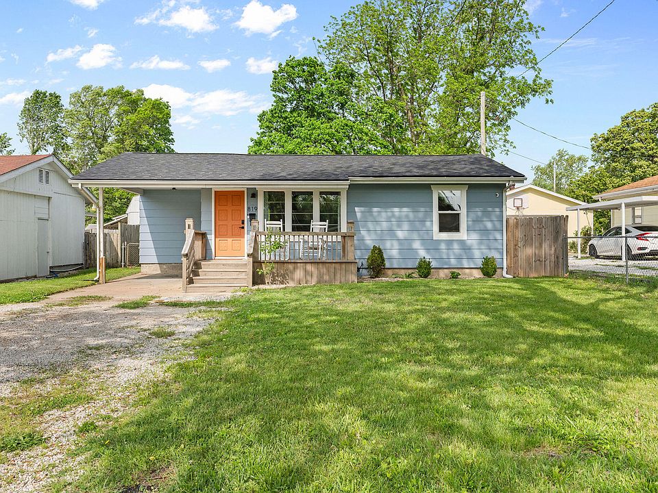 1st image of 819 N Brown Avenue