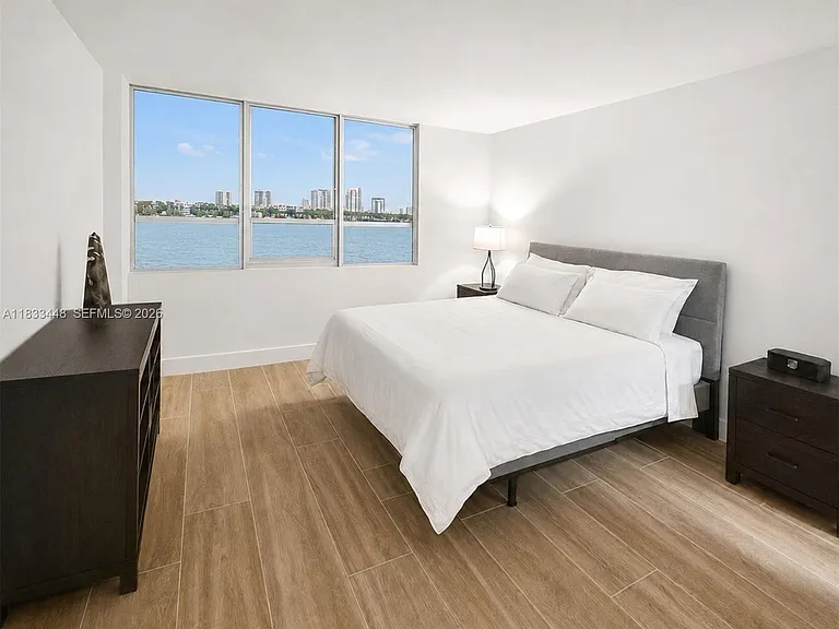 1500 Bay Rd #724S — Photo 4