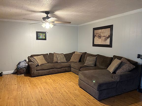 3rd image of 113 Esperie Ln