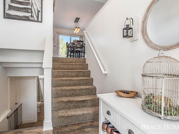 5th image of 8742 Big Bend Ct