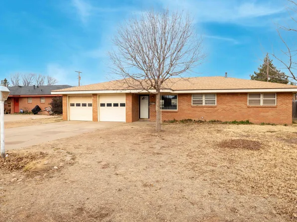 712 W Oak St, Dimmitt, TX 79027