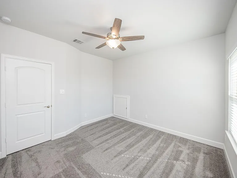 29819 Breezy Pines Loop — Photo 44