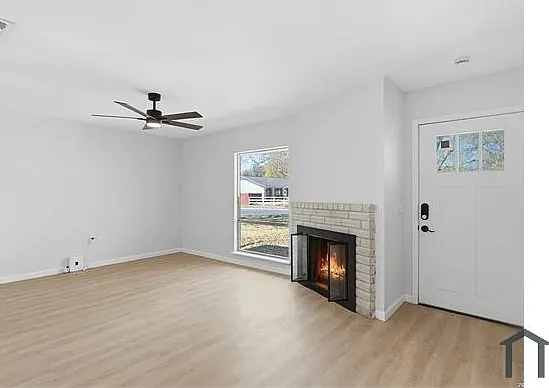 4 bed, 1440 sqft, $2,180 — Photo 3