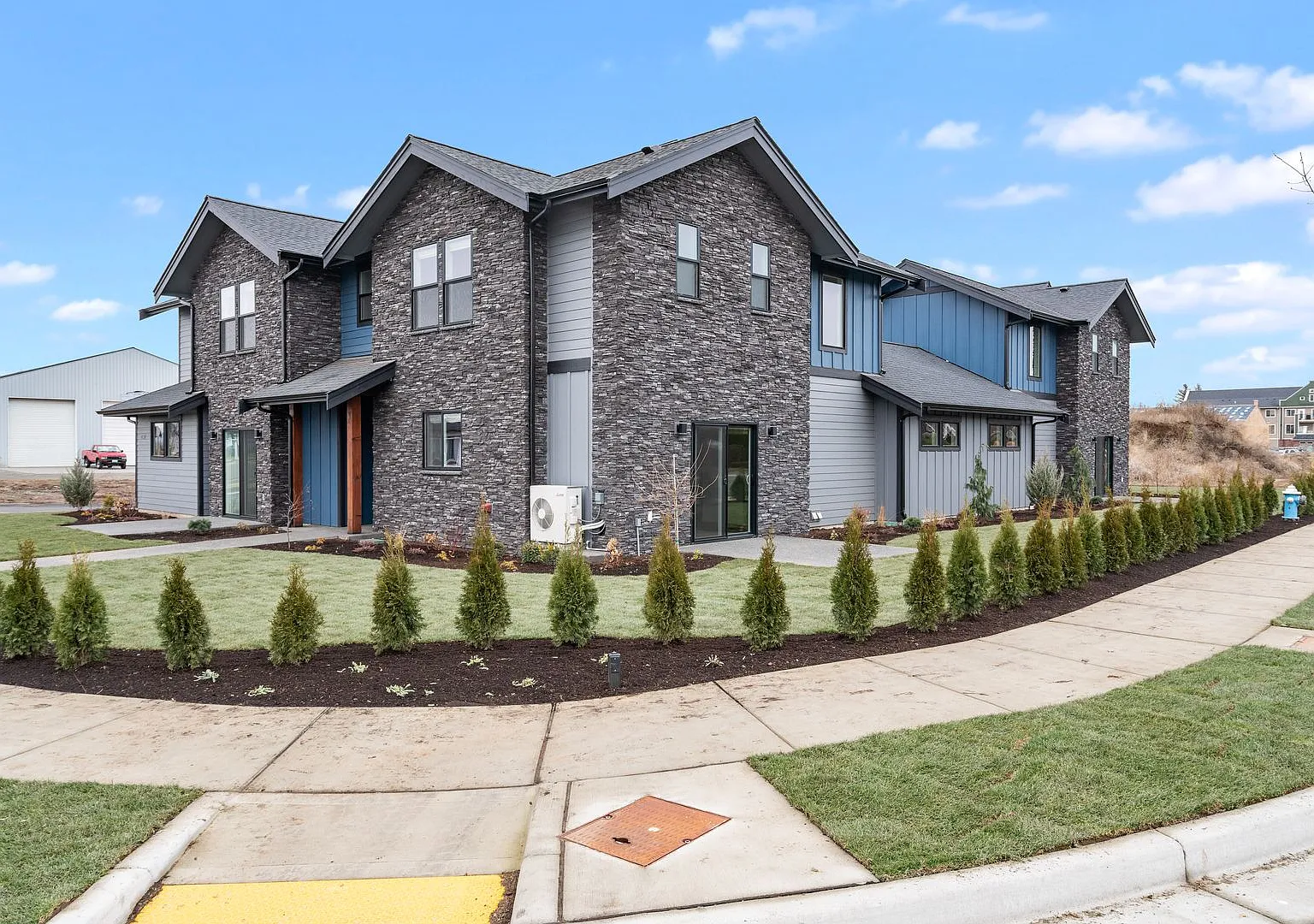 Apartments on Dejong Drive in Lynden - Schedule a Tour Today! — Photo 3