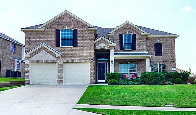 1st image of 305 Palomino Ln