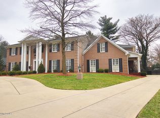 6022 Innes Trace Rd, Louisville, KY 40222