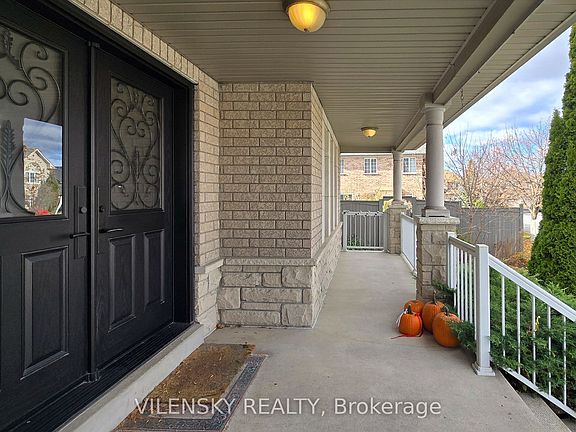 3rd image of 2 Eminence Rd