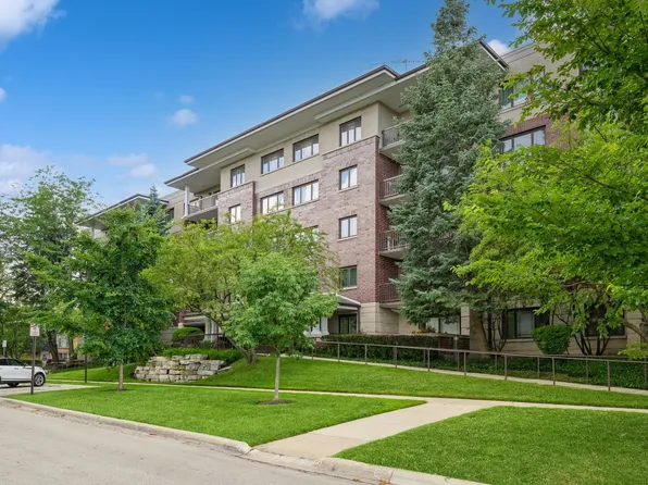 1700 2nd St APT 407, Highland Park, IL 60035
