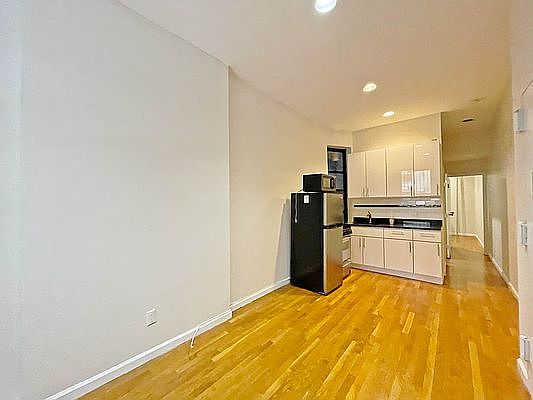 1st image of 346 W 36th St Bsmt 1