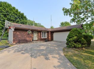 8249 57th Ave, Kenosha, WI 53142