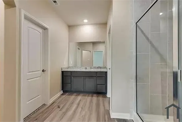 315 Golden Sands Ln — Photo 7