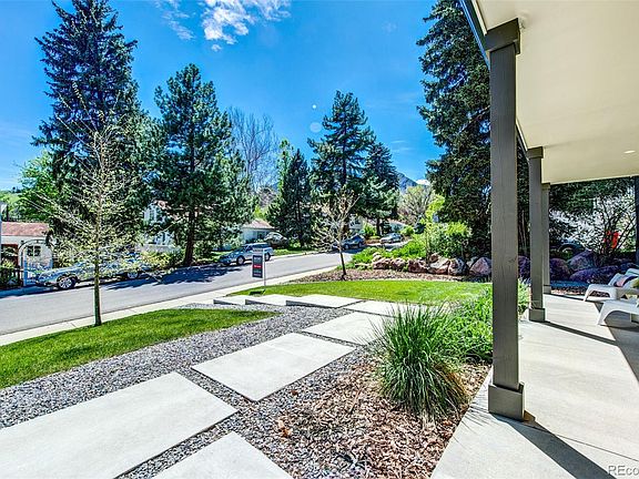 5th image of 1575 Mariposa Ave