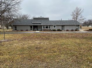 401 Hillside Dr, Chanute, KS 66720