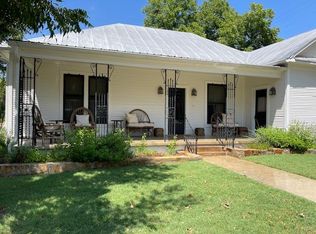104 S Robin Ave, Mason, TX 76856
