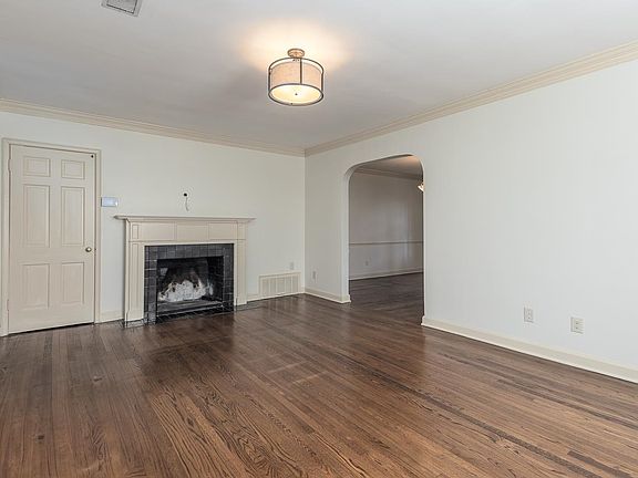 5th image of 3618 Southwood Ave