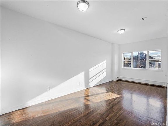 3rd image of 953A E 217th St #2NDFLOOR