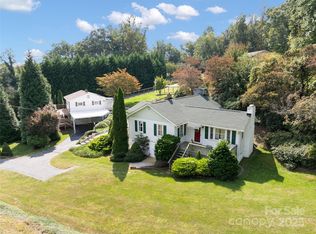 338 Morgan Rd, Candler, NC 28715