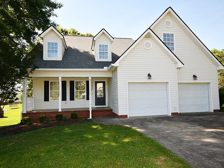 157 Blue Heron Dr — Photo 1
